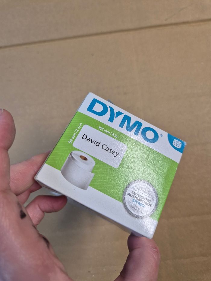 DYMO rouleau 220 étiquettes badges adhésifs blanches - photo numéro 4