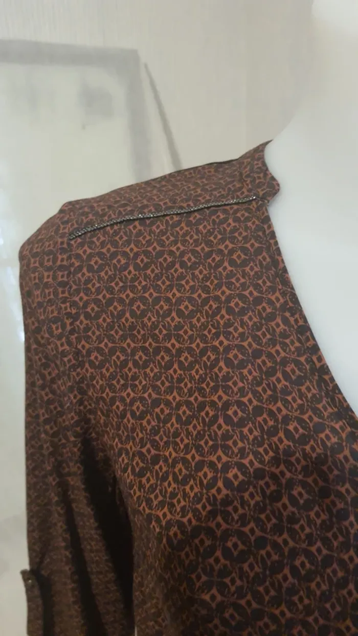 Blouse femme "Cache Cache" taille M - photo numéro 2