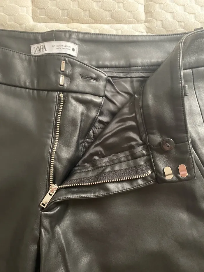 Pantalon droit simili cuir Zara taille 40 - photo numéro 11