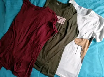 Lot de t-shirts ado.