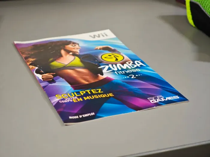 Jeu Nintendo Wii : Zumba Fitness avec ceinture et coffret - photo numéro 7