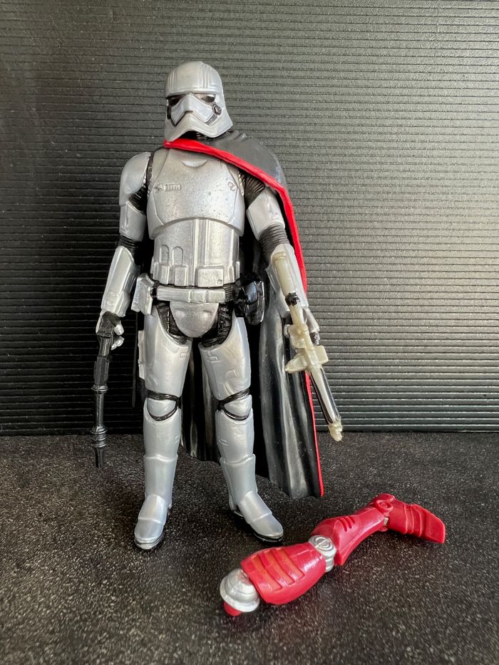 Capitaine Phasma Figurine Star Wars 11cm