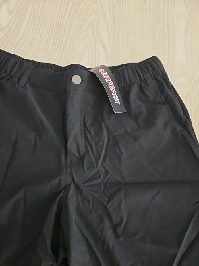 Short homme 100% nylon taille M neuf - photo numéro 3