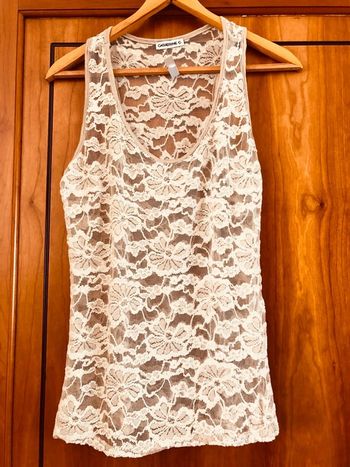 Débardeur dentelle 38 neuf