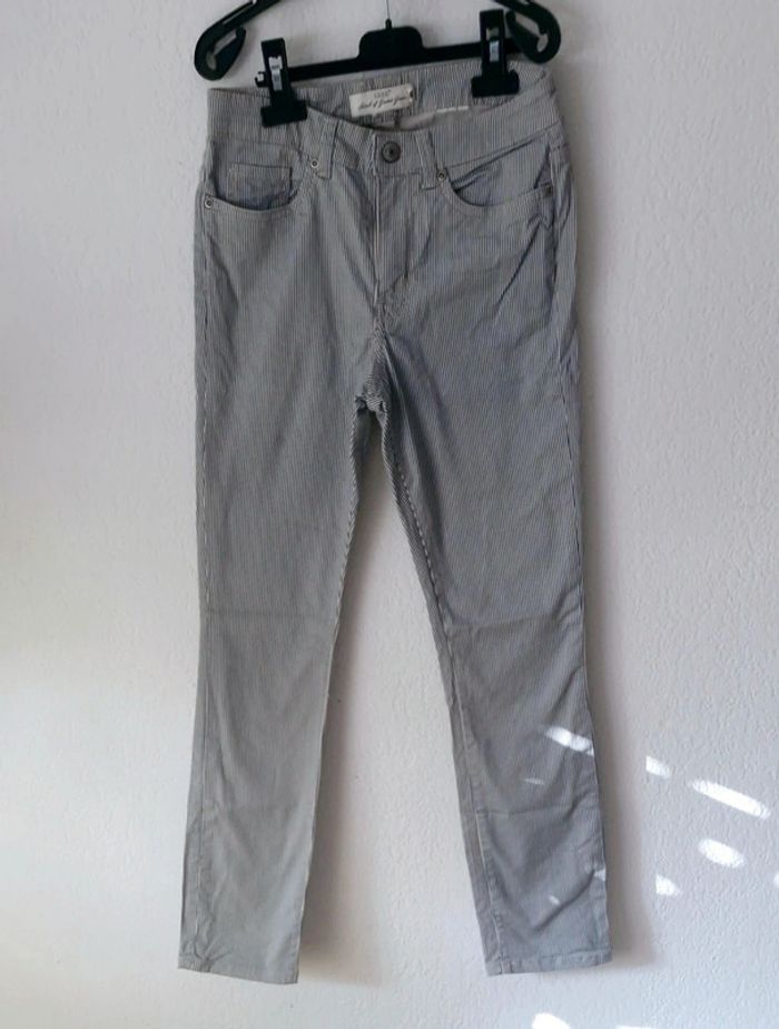 🤎 Jeans rayé pour femme taille 32 - photo numéro 2
