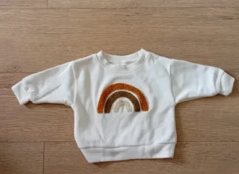 Sweat bébé – 6-9 mois (sans marque)