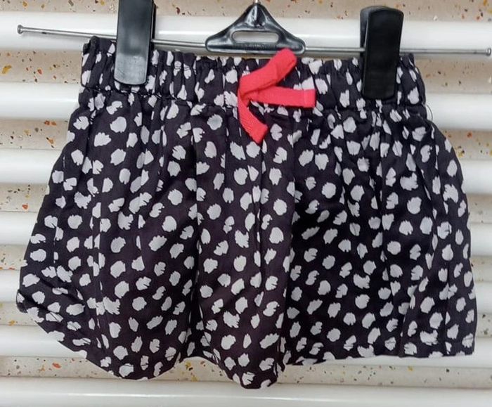 Jupe noire motif blanc Tape à L'oeil Taille 6 mois - photo numéro 2