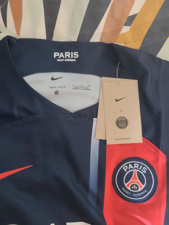 Maillot Nike femme PSG taille L - photo numéro 4