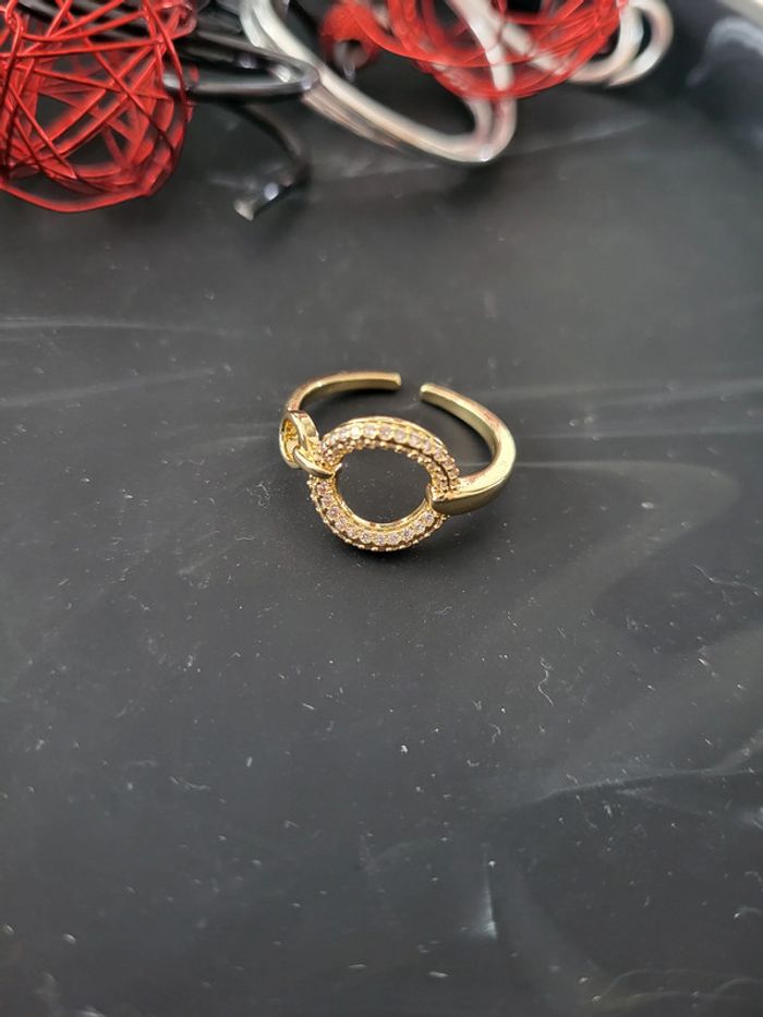 Bague ouverte acier inoxydable et zircon Rond Dorée