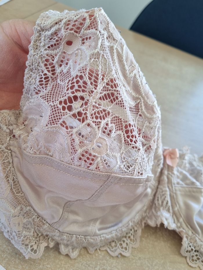 Soutien gorge B ❤️ - photo numéro 3