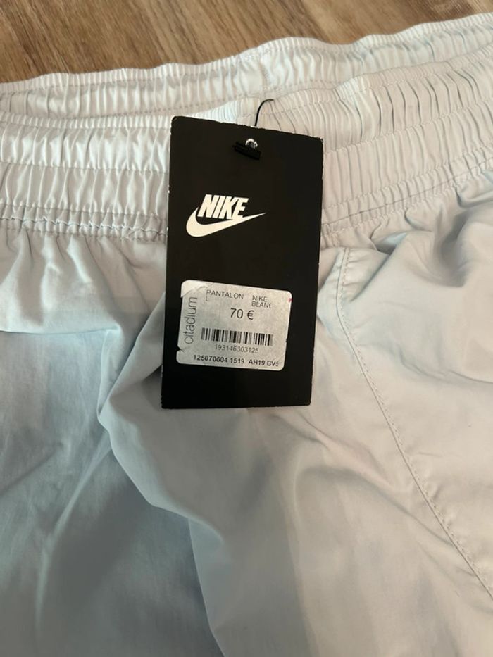 Jogging Nike neuf homme loose fit blanc et gris avec étiquette - photo numéro 8