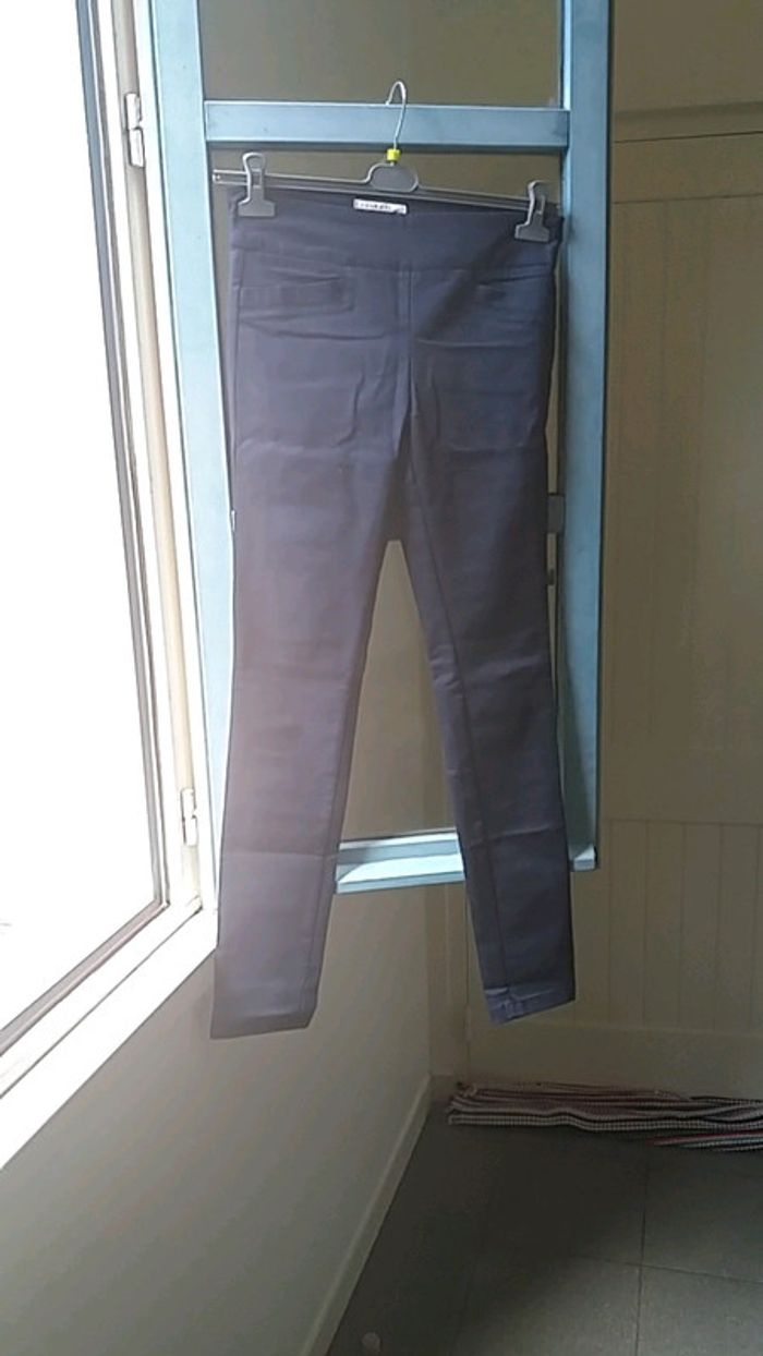 Beau pantalon moulant - photo numéro 5