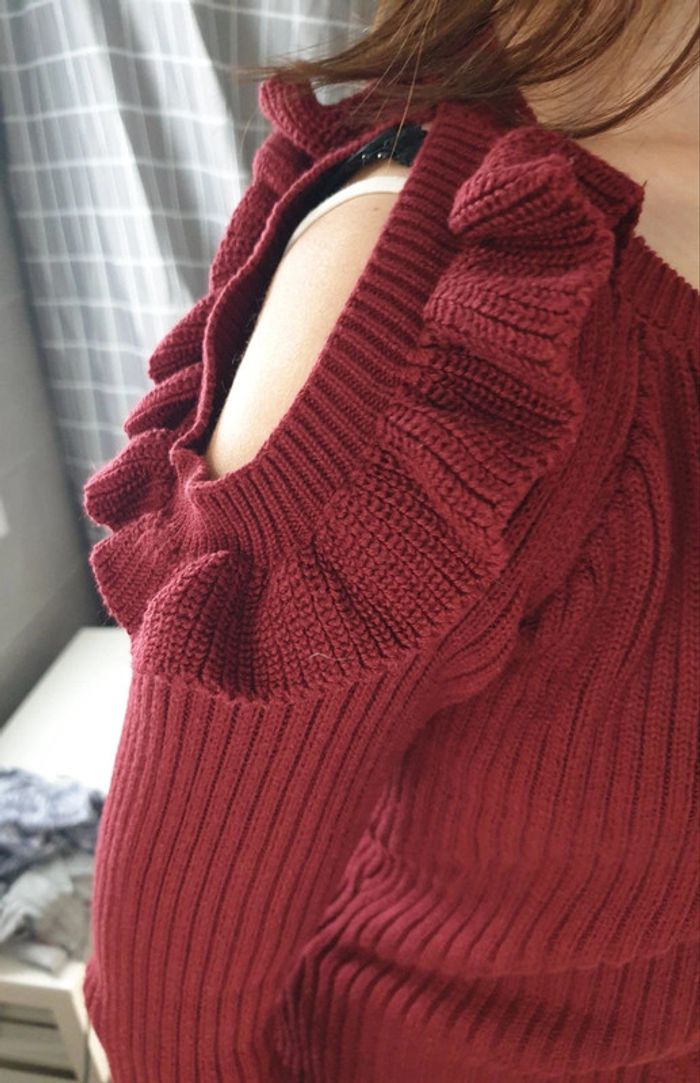 Pull bordeaux froufrou - photo numéro 3