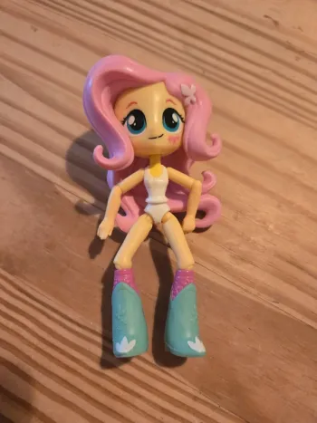 Figurine little pony