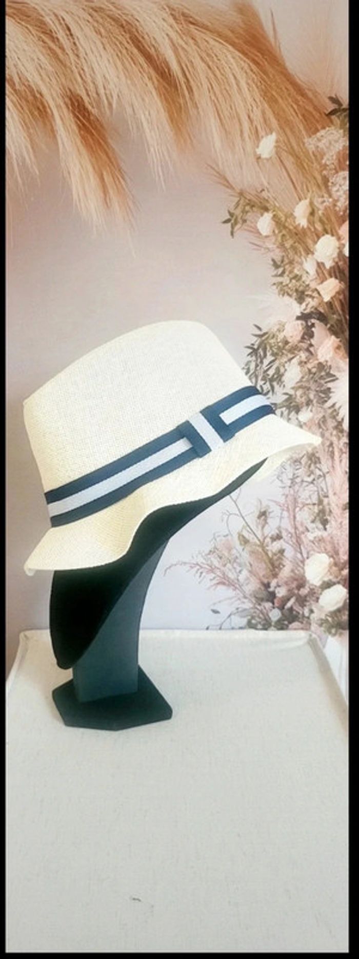 Chapeau style Panama blanc et bleu - photo numéro 2