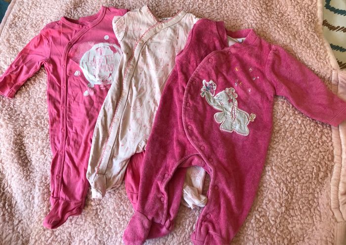 Lot 3 pyjamas