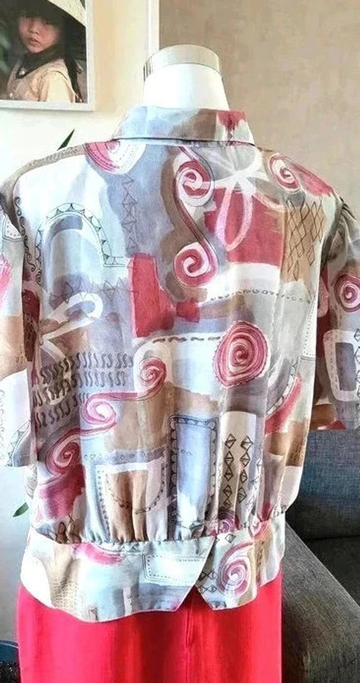 Magnifique chemisier à épaulettes vintage Taille 48 - photo numéro 3