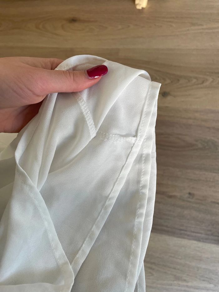 Débardeur blanc détail broderie sur le dos - photo numéro 6
