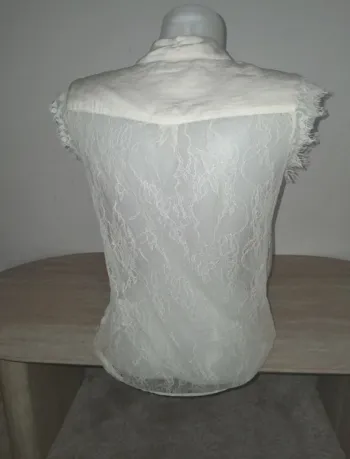 Blouse dos dentelle Devant cache cœur Le temps des cerises🌹Taille 36