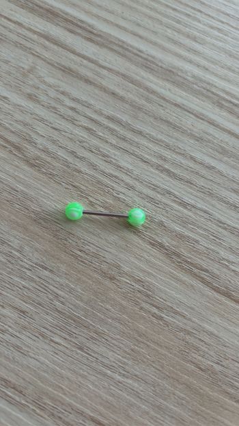 Piercing à la langue en acier inoxydable