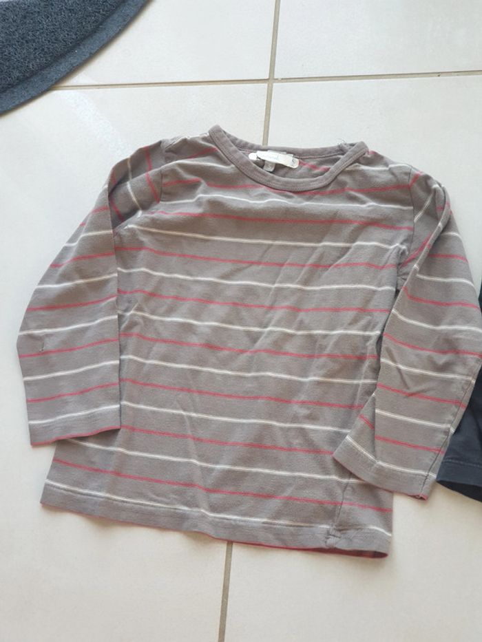 2 t-shirts manche longue 5 ans n°4 : - photo numéro 3