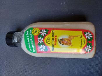 Bouteille d'huile de Monoi 120ml avec fleur de monoi 