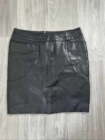Minijupe en cuir véritable noir B.Young T42 XL