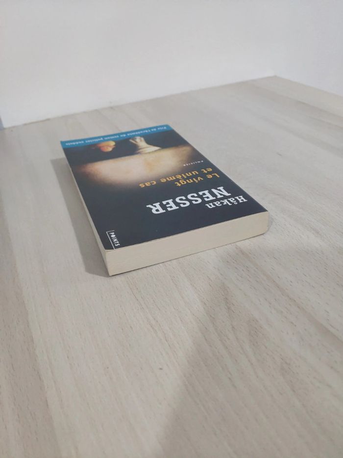 Livre poche le vingt et unième cas 21 ème Nesser prix roman policier suédois - photo numéro 4