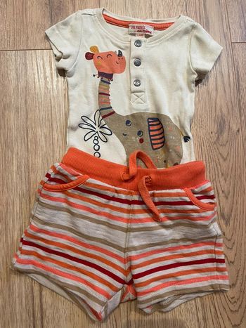 Ensemble body manche courte + short 3 mois