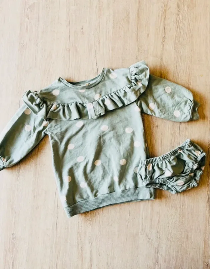 Robe et cache couche bébé fille jessica sinpson