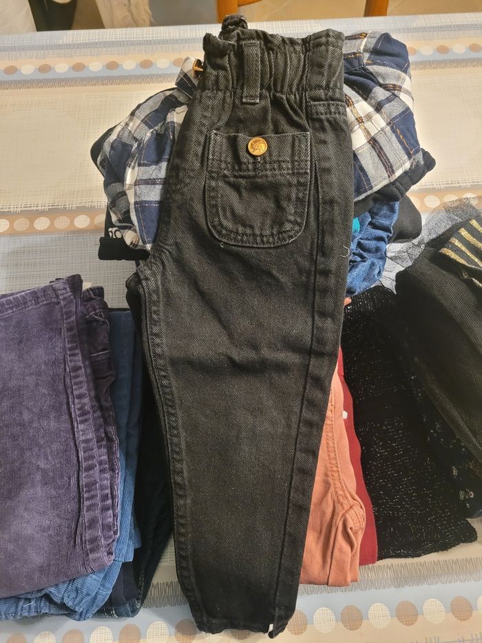 Bonjour vends gros lot fille 3ans très bon - photo numéro 2