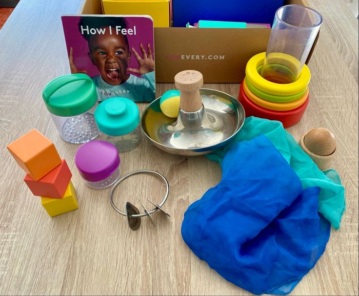 Kit de jeux Lovevery 9-10mois « The explorer »