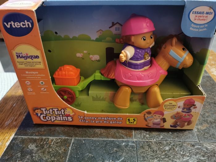 Tut tut copains Le poney magique de Cleo, la pro du galop - photo numéro 7