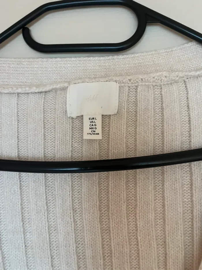 ensemble maille côtelé écru jupe et pull col v hm h&m crème - photo numéro 6