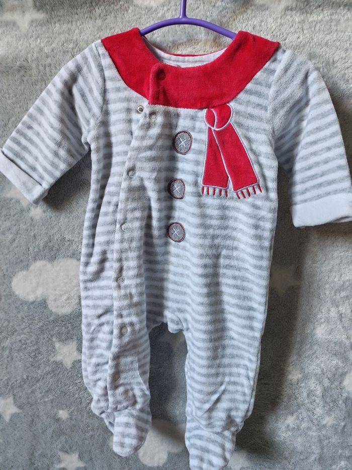 Lot pyjamas fêtes - photo numéro 3