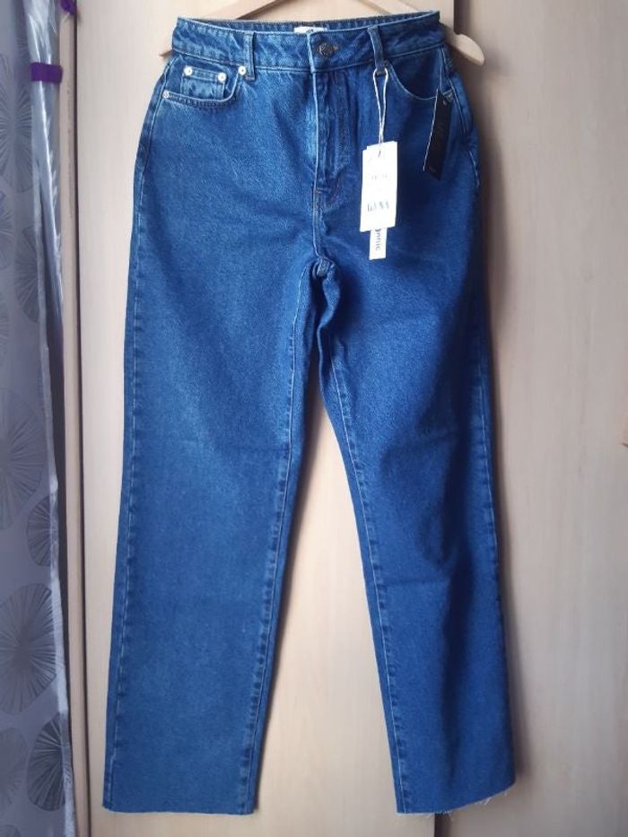 Jean droit bleu marine NA-KD