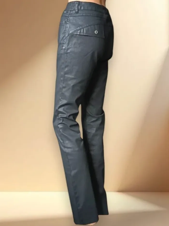 Jean Voodoo premium ,coupe droite ,taille basse , extensible - photo numéro 3