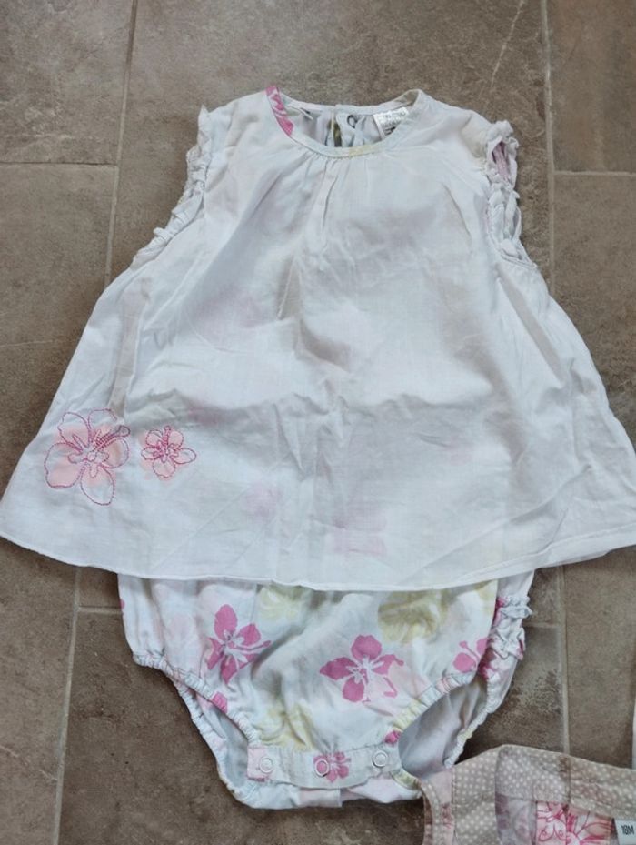 Lot robes 18 mois fille roses et blanches - photo numéro 2