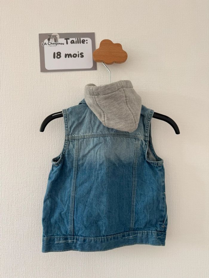 Veste en jean sans manches - taille 18 mois 🌼 - photo numéro 3