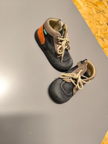 Chaussures pointure 22 kickers