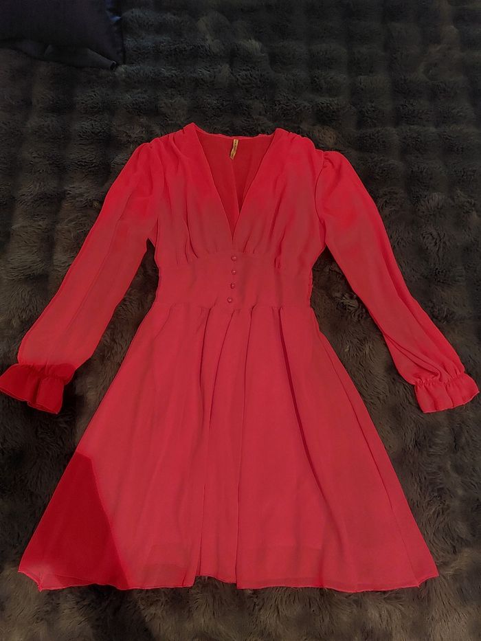 Robe rouge fluide - photo numéro 2