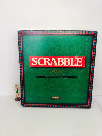 Scrabble de luxe avec minuteur électronique