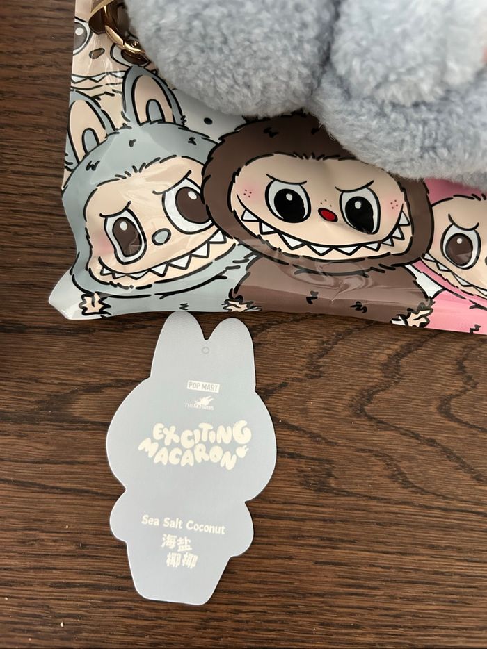 Labubu The Monsters PopMart exciting macaron sea salt coconut - photo numéro 5