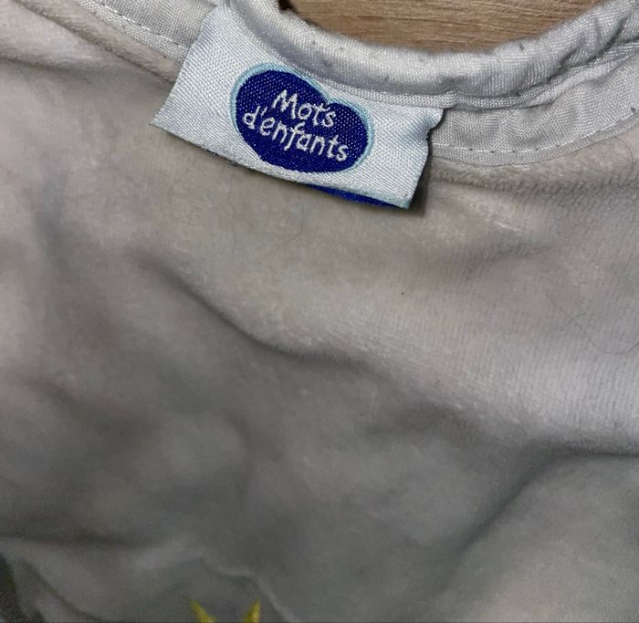 Lot Veste léopard + 2 hauts fille 3ans - photo numéro 3