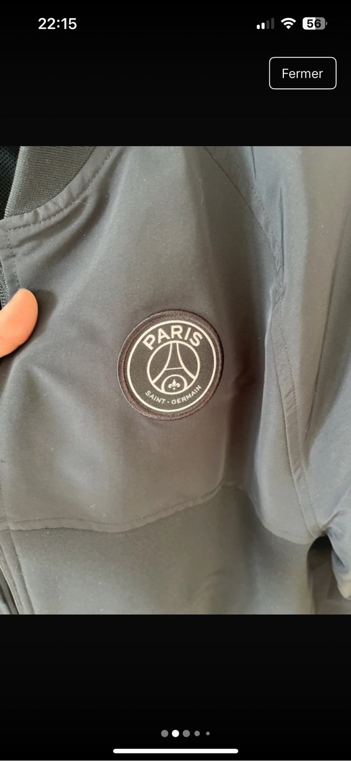 Vends veste, PSG, de marque Nike, acheté sur le site officiel