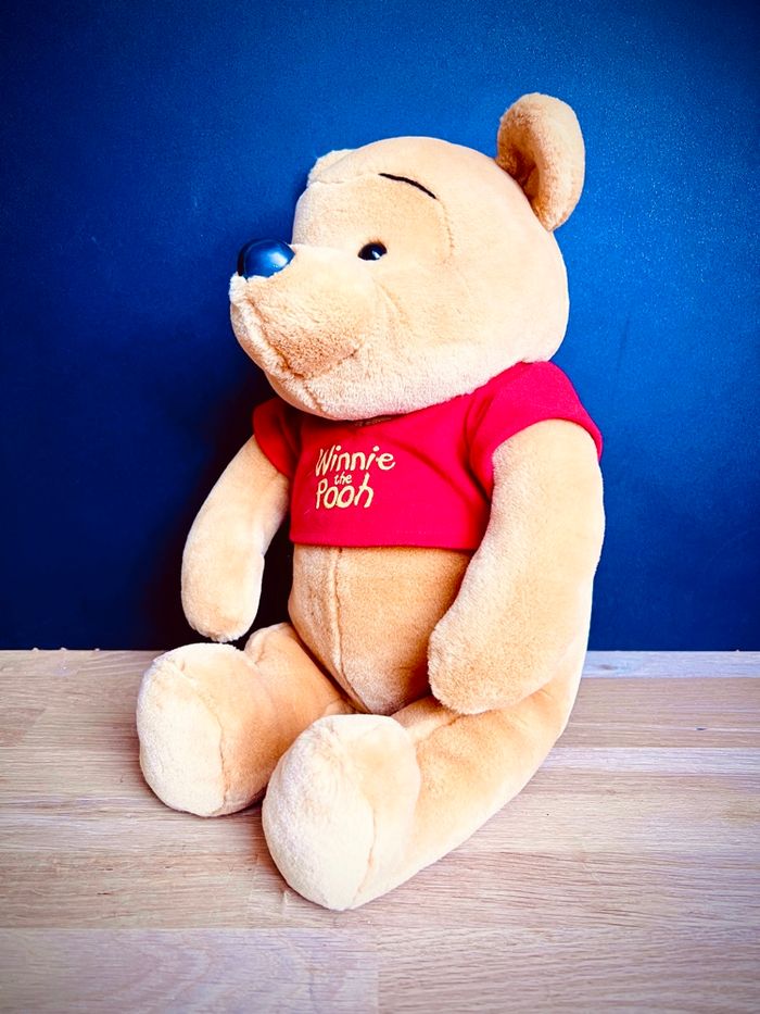 Peluche Winnie l’ourson Disney – 35 cm – très bon état - photo numéro 3