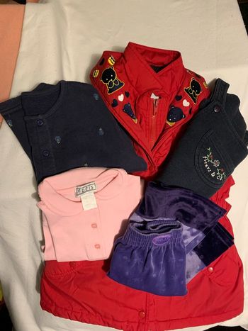 Lot fille 6 ans, TBE