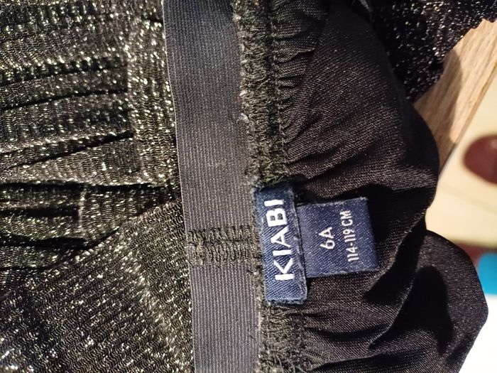 3 jupes courtes Taille 6 ans - photo numéro 7