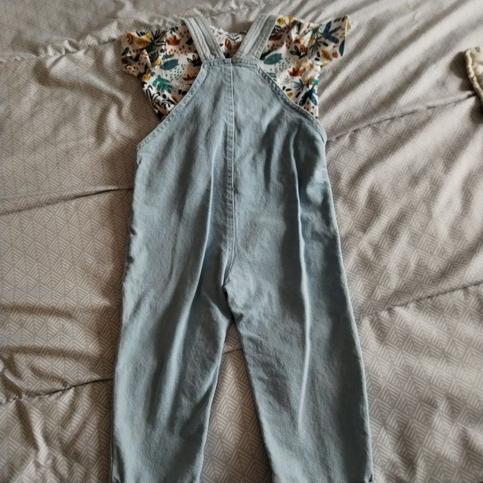 Salopette tee-shirt - photo numéro 2