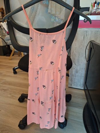 Robe rose